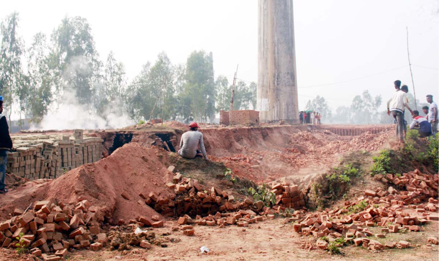 ইটভাটায় অভিযান, ২০ লাখ টাকা জরিমানা